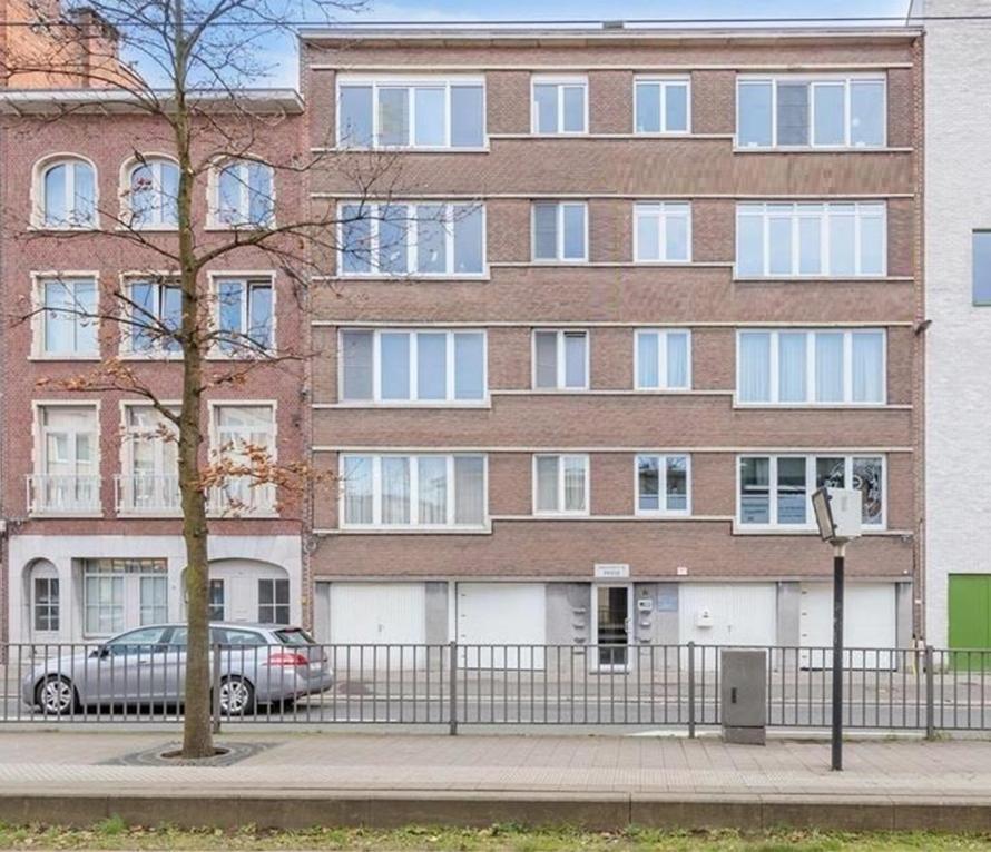 Antwerp Hideaway, Outside Of Low Emission Zone Exterior photo
